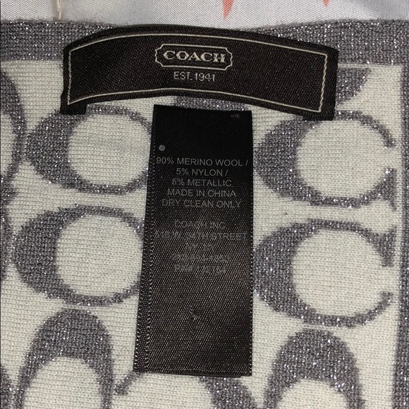 Coach scarf - Picture 3 of 3